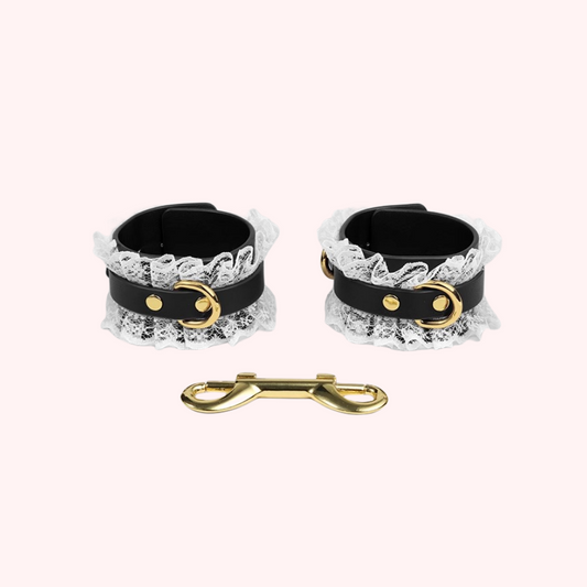 Black lace bracelet