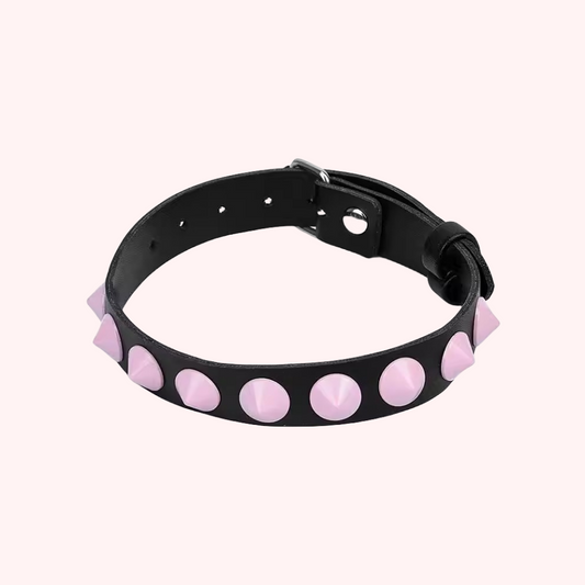 Pink willow nail leather collar